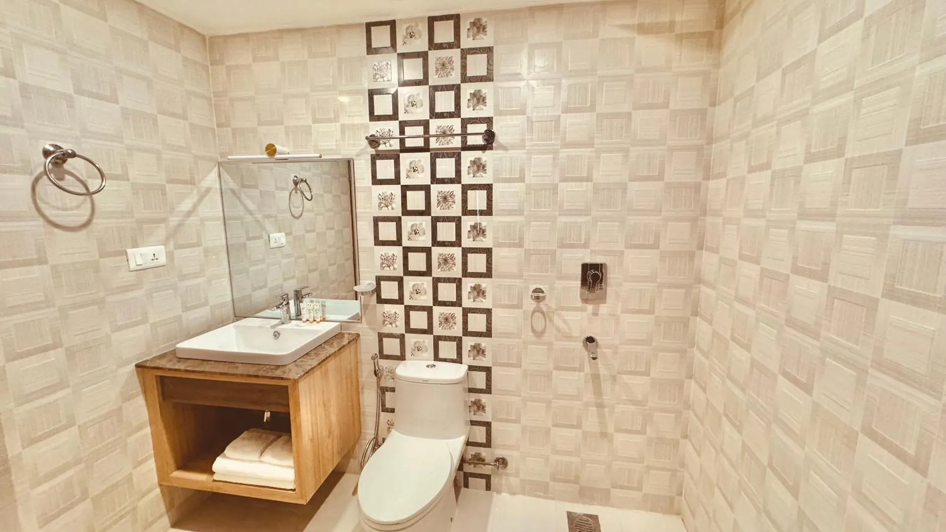 Hotel Bayberry Kathmandu - Near Tribhuvan International Airport 4*,